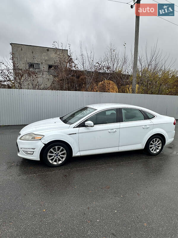 Седан Ford Mondeo 2011 в Киеве