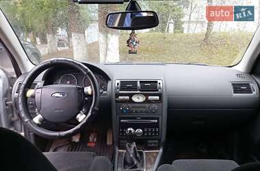 Седан Ford Mondeo 2003 в Долині
