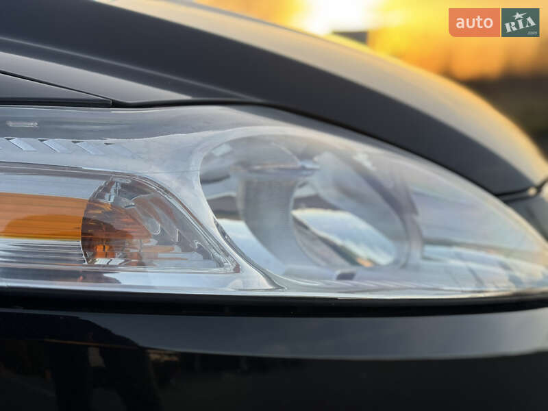 Універсал Ford Mondeo 2011 в Стрию