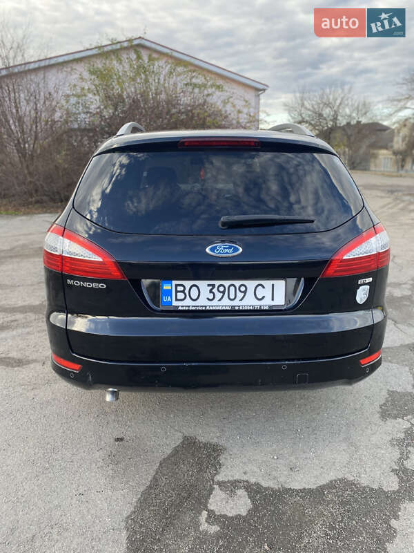 Универсал Ford Mondeo 2010 в Бучаче