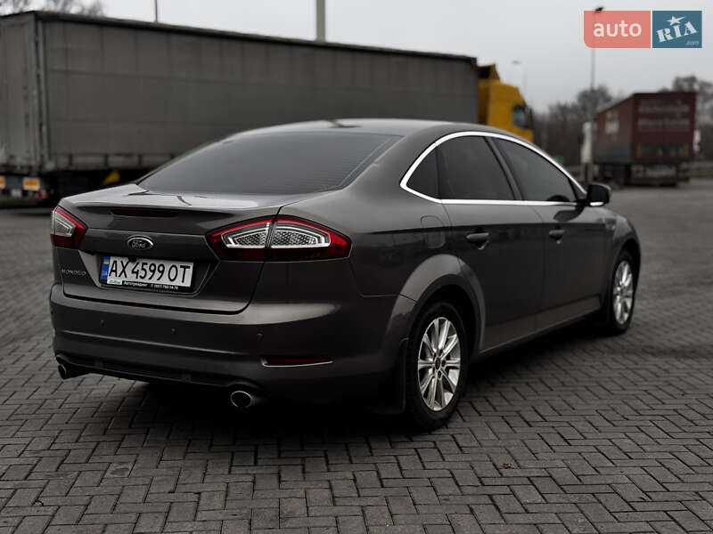 Седан Ford Mondeo 2011 в Харькове