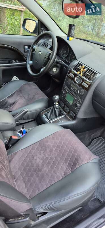 Универсал Ford Mondeo 2005 в Изюме