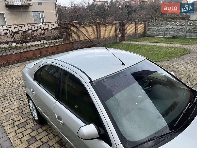 Седан Ford Mondeo 2000 в Львове