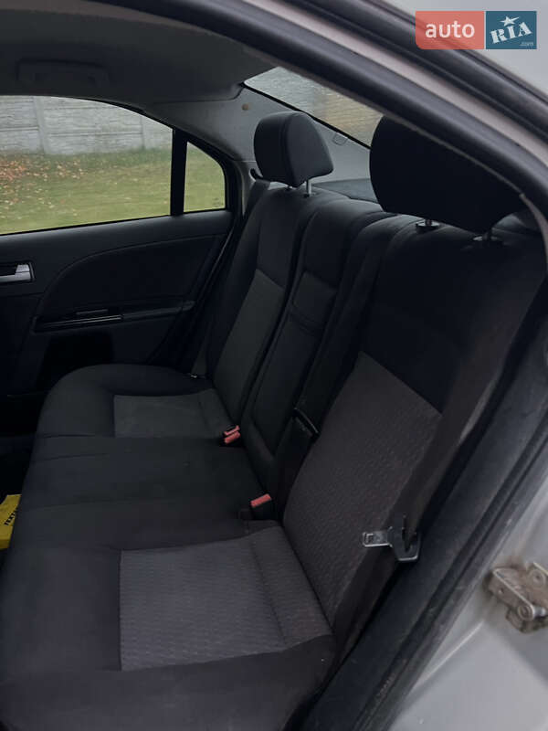 Седан Ford Mondeo 2000 в Львове