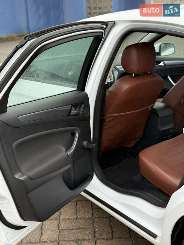Седан Ford Mondeo 2012 в Малине фото 23 Седан Ford Mondeo 2012 в Малине