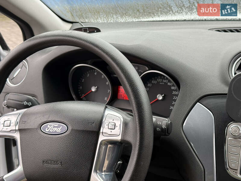 Седан Ford Mondeo 2012 в Малине фото 27 Седан Ford Mondeo 2012 в Малине