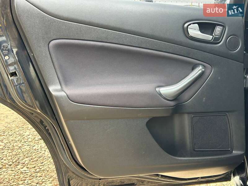 Седан Ford Mondeo 2010 в Одессе