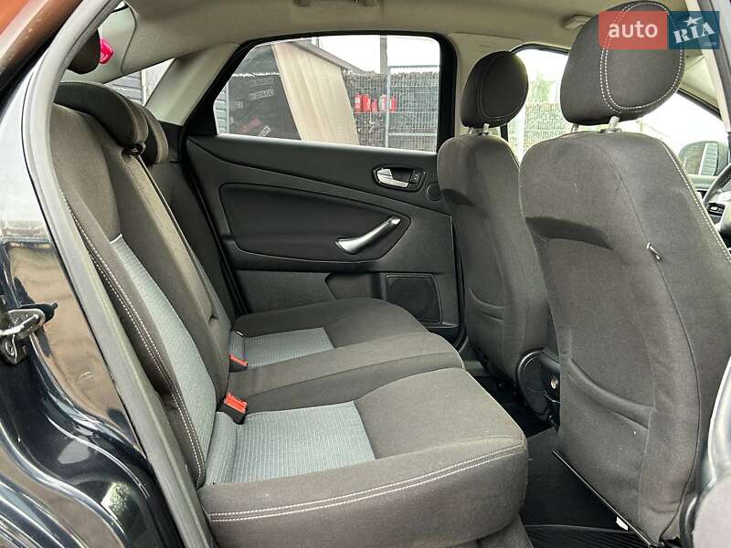 Седан Ford Mondeo 2010 в Одессе