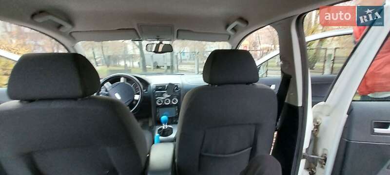 Седан Ford Mondeo 2001 в Киеве