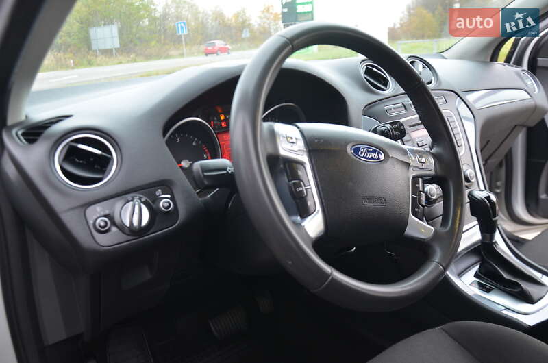Седан Ford Mondeo 2013 в Дрогобыче фото 37 Седан Ford Mondeo 2013 в Дрогобыче