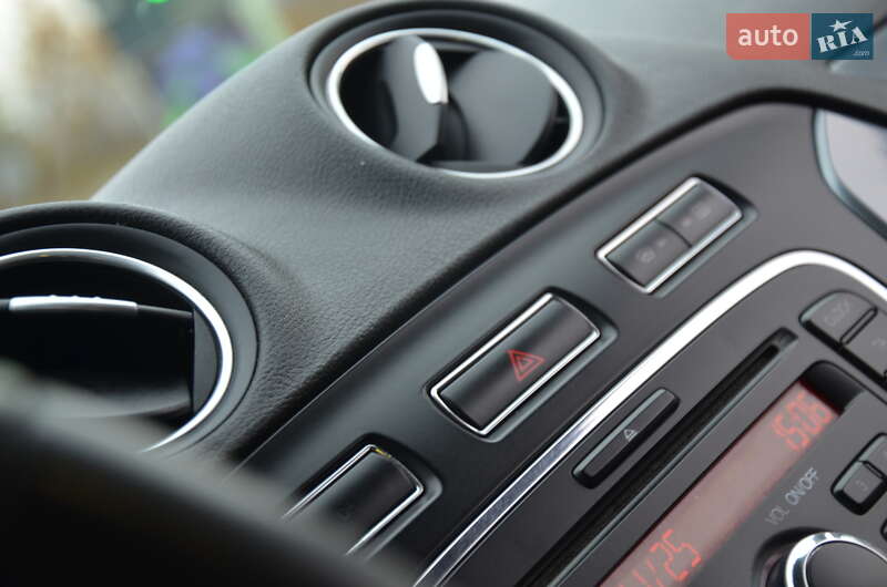 Седан Ford Mondeo 2013 в Дрогобыче фото 42 Седан Ford Mondeo 2013 в Дрогобыче