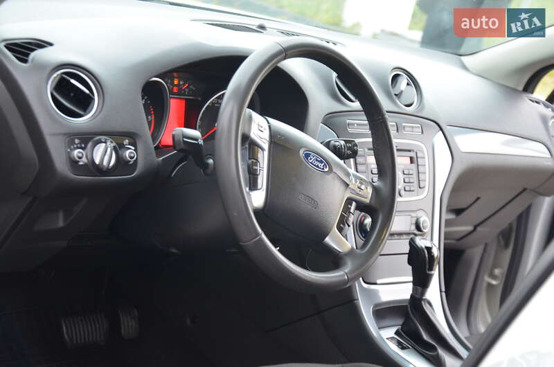 Седан Ford Mondeo 2013 в Дрогобыче фото 64 Седан Ford Mondeo 2013 в Дрогобыче