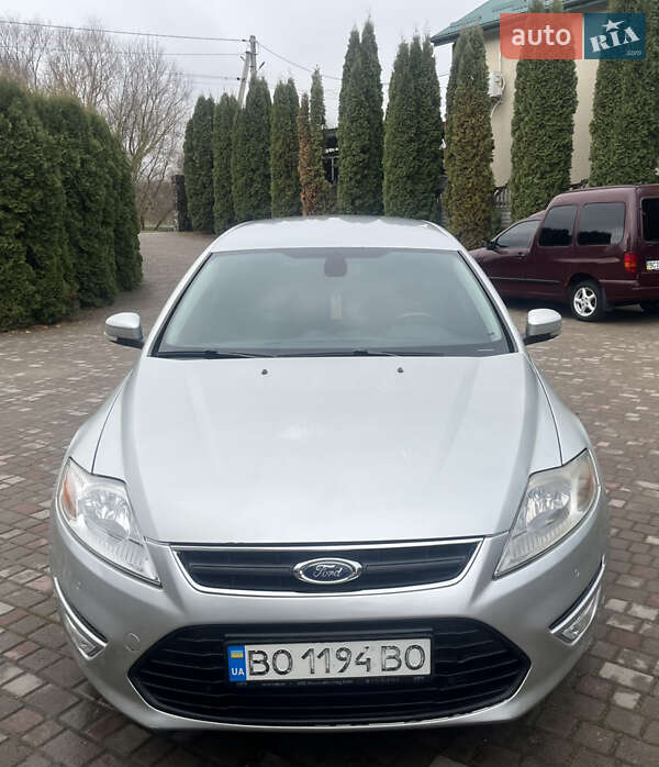 Універсал Ford Mondeo 2013 в Золочеві