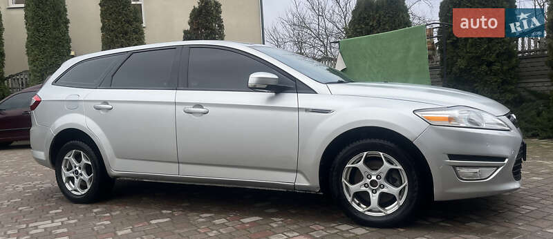 Універсал Ford Mondeo 2013 в Золочеві