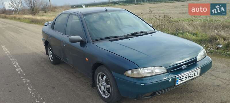 Седан Ford Mondeo 1994 в Вознесенську