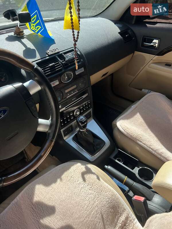 Універсал Ford Mondeo 2005 в Чернівцях