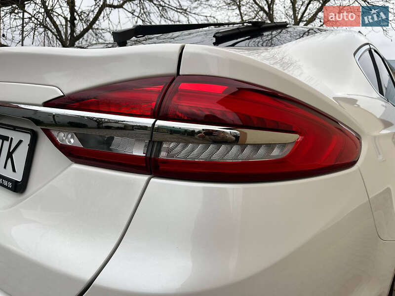 Ліфтбек Ford Mondeo 2019 в Радехові