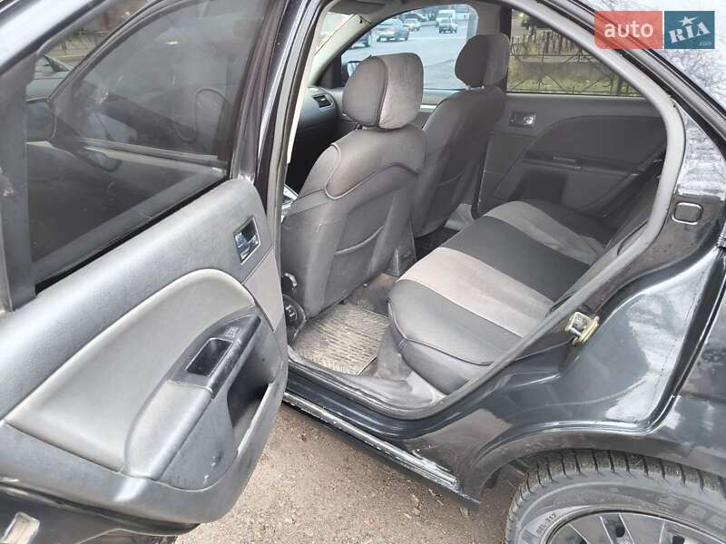 Лифтбек Ford Mondeo 2006 в Шептицькому