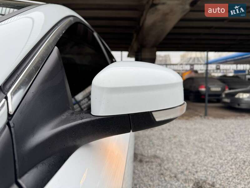 Седан Ford Mondeo 2012 в Дніпрі