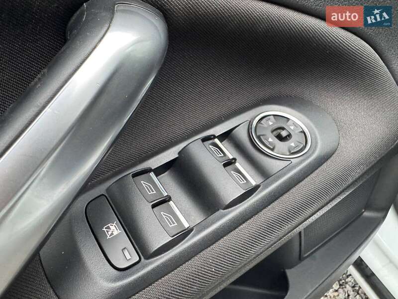 Седан Ford Mondeo 2012 в Дніпрі