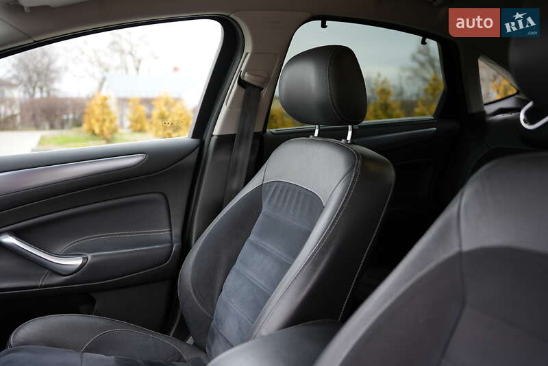 Лифтбек Ford Mondeo 2012 в Мостиске фото 14 Лифтбек Ford Mondeo 2012 в Мостиске