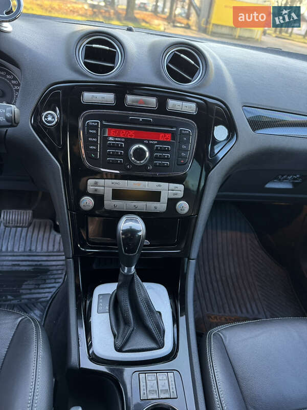 Универсал Ford Mondeo 2010 в Ровно