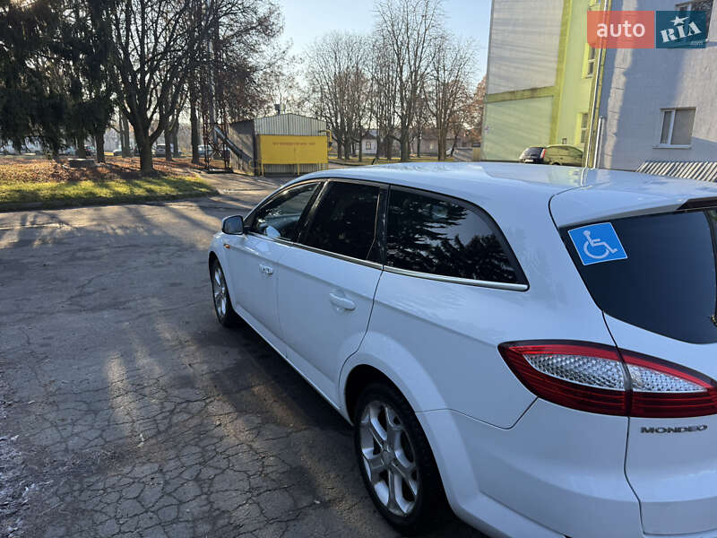 Универсал Ford Mondeo 2010 в Ровно