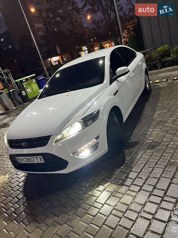 Ліфтбек Ford Mondeo 2013 в Одесі