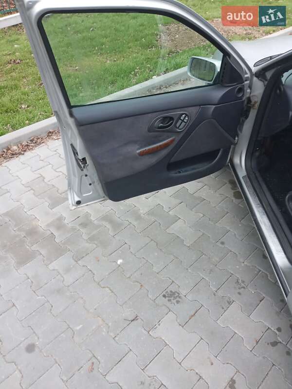 Ліфтбек Ford Mondeo 1998 в Одесі