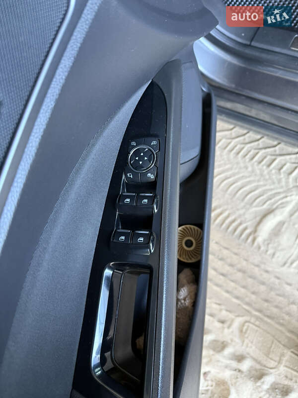 Лифтбек Ford Mondeo 2016 в Запорожье