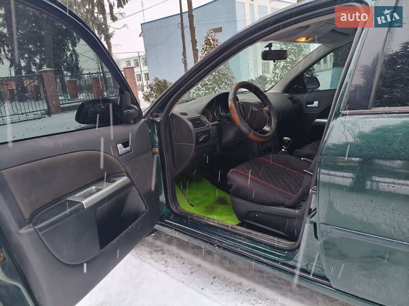 Ліфтбек Ford Mondeo 2001 в Калинівці