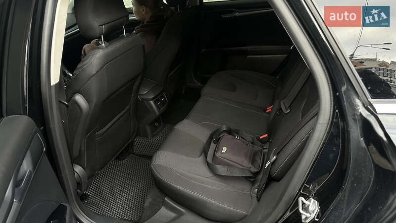 Лифтбек Ford Mondeo 2015 в Киеве фото 6 Лифтбек Ford Mondeo 2015 в Киеве
