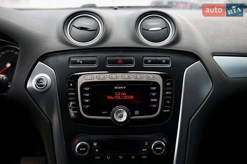 Седан Ford Mondeo 2012 в Тернополе