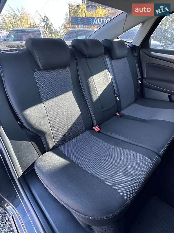 Седан Ford Mondeo 2011 в Белогородке