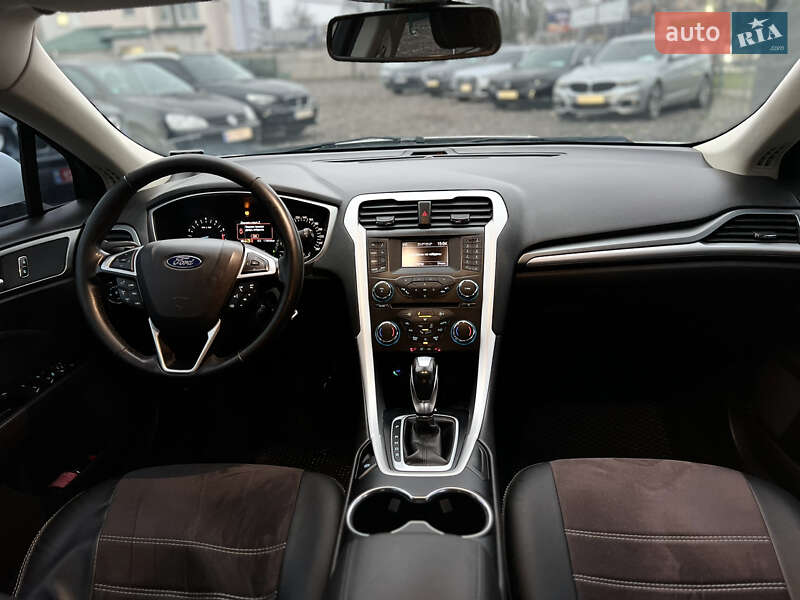 Седан Ford Mondeo 2017 в Миргороде