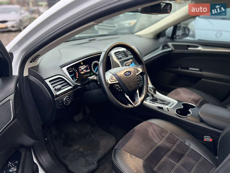 Седан Ford Mondeo 2017 в Миргороде