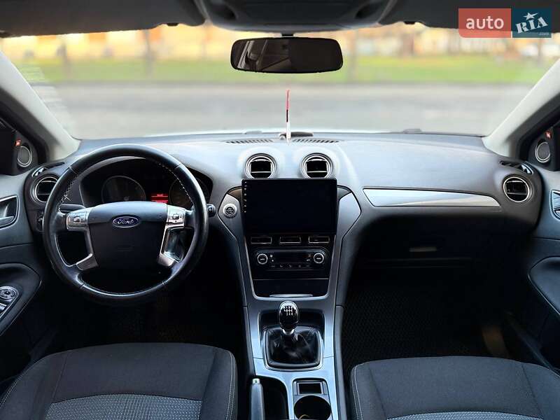 Лифтбек Ford Mondeo 2013 в Николаеве