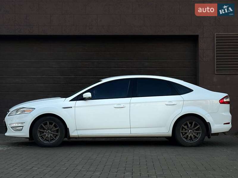 Лифтбек Ford Mondeo 2013 в Николаеве