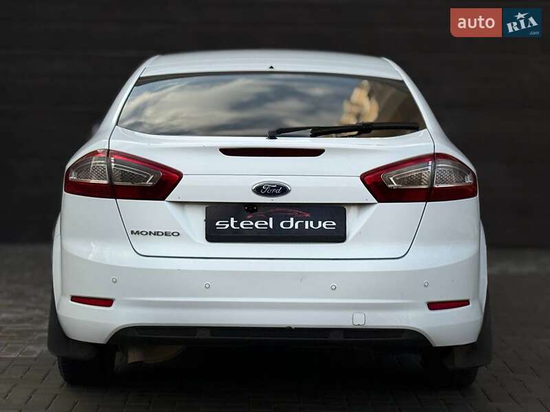 Лифтбек Ford Mondeo 2013 в Николаеве