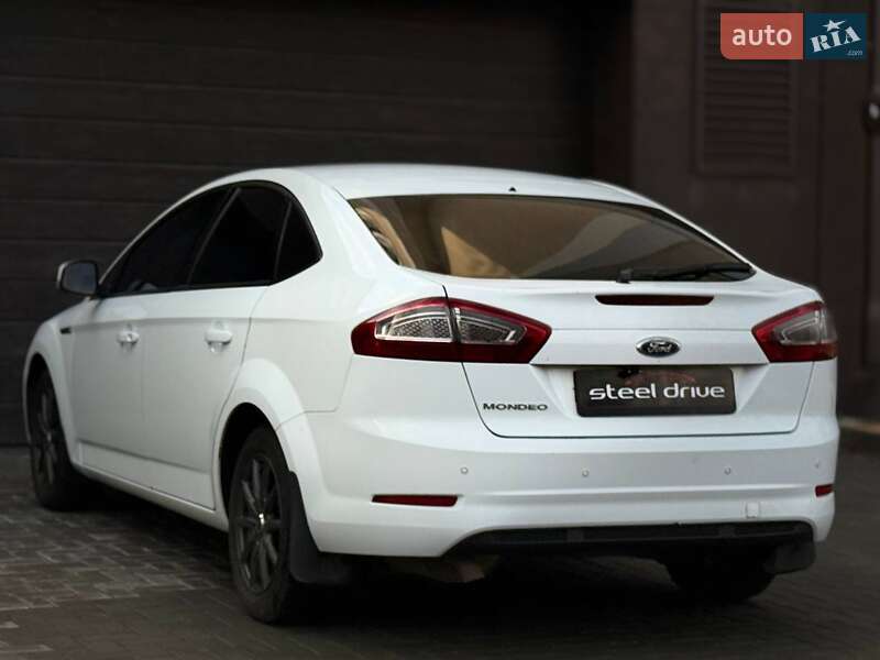 Лифтбек Ford Mondeo 2013 в Николаеве