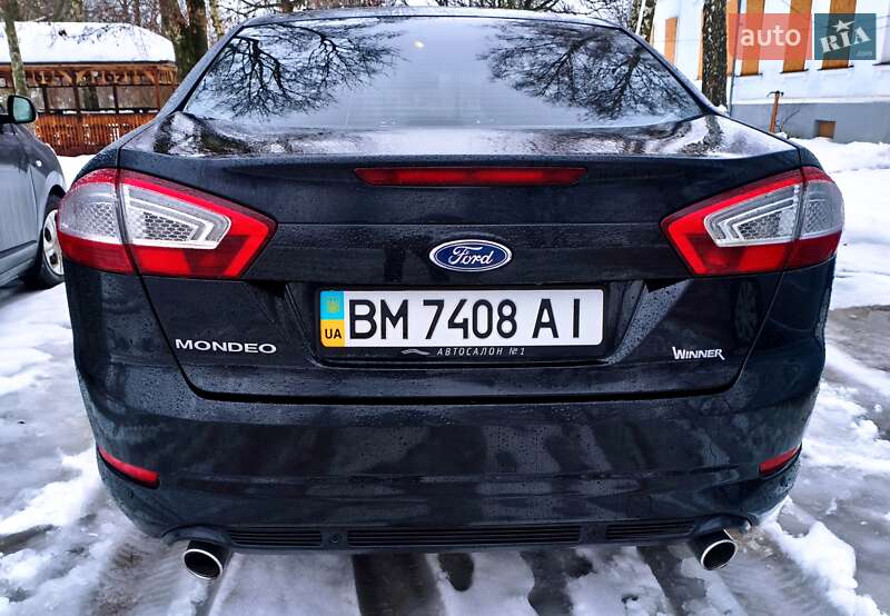 Седан Ford Mondeo 2011 в Глухове