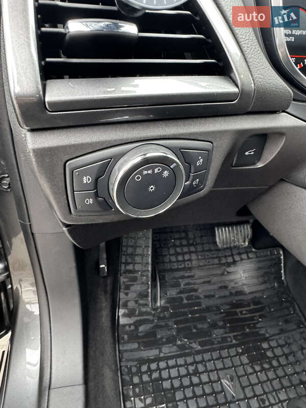 Лифтбек Ford Mondeo 2019 в Киеве