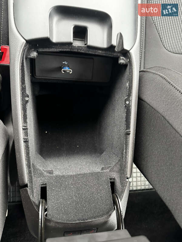 Лифтбек Ford Mondeo 2019 в Киеве