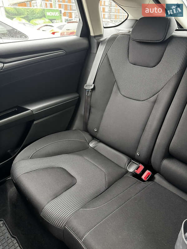 Лифтбек Ford Mondeo 2019 в Киеве