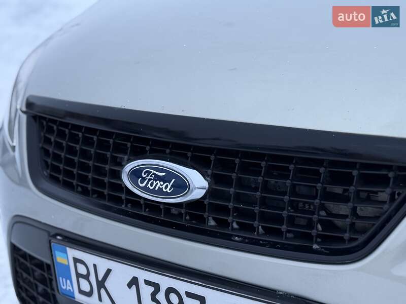 Седан Ford Mondeo 2010 в Ровно