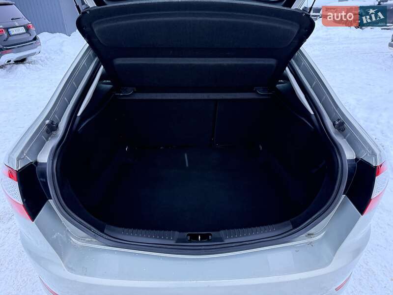 Седан Ford Mondeo 2010 в Ровно