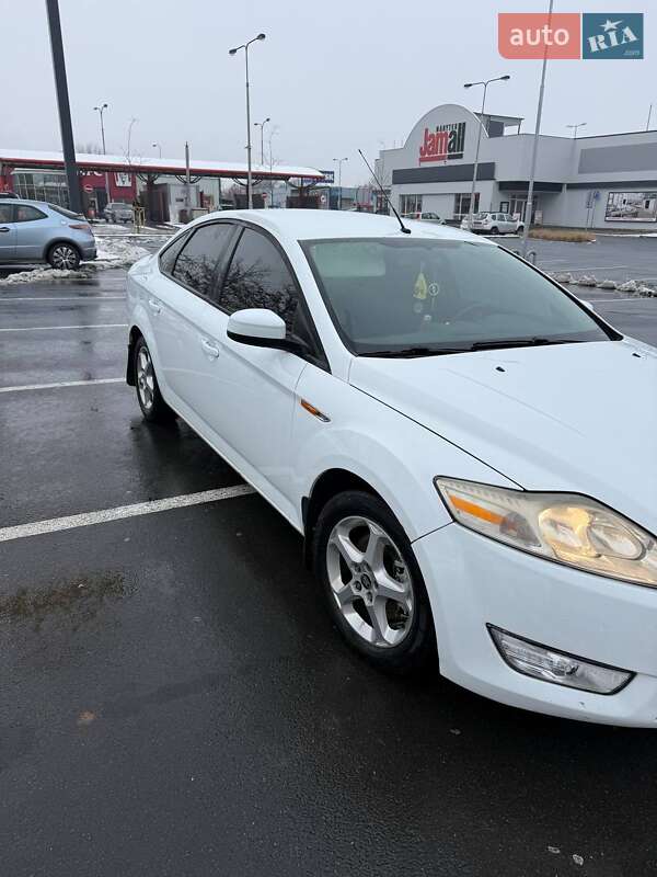 Универсал Ford Mondeo 2010 в Тячеве