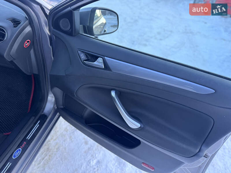 Универсал Ford Mondeo 2011 в Ивано-Франковске