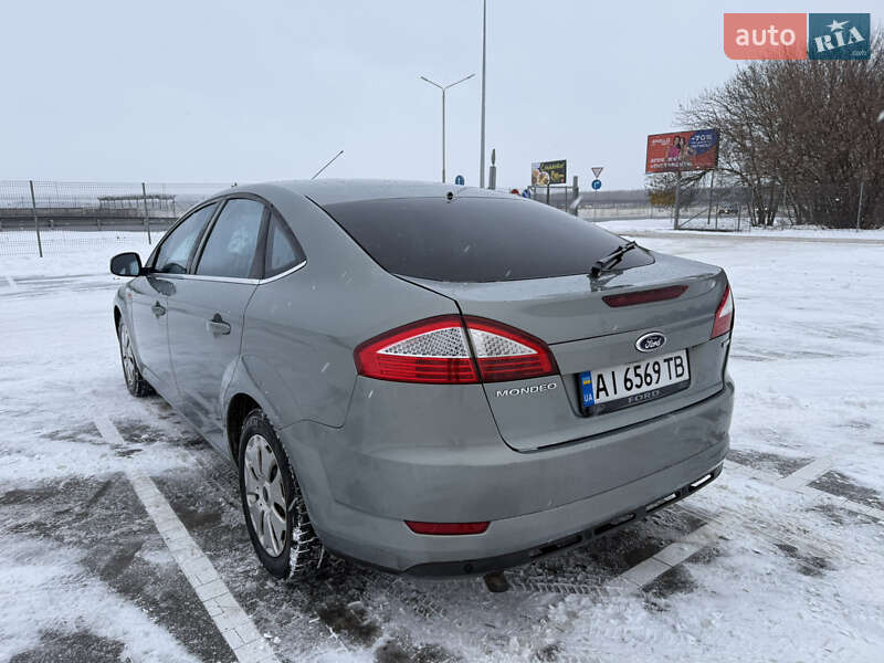 Лифтбек Ford Mondeo 2007 в Борисполе