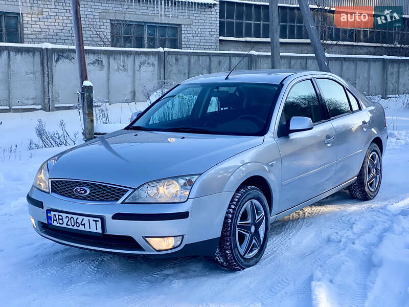 Лифтбек Ford Mondeo 2004 в Житомире